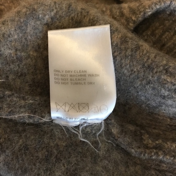 100% Merino wool sweater - Picture 5 of 6